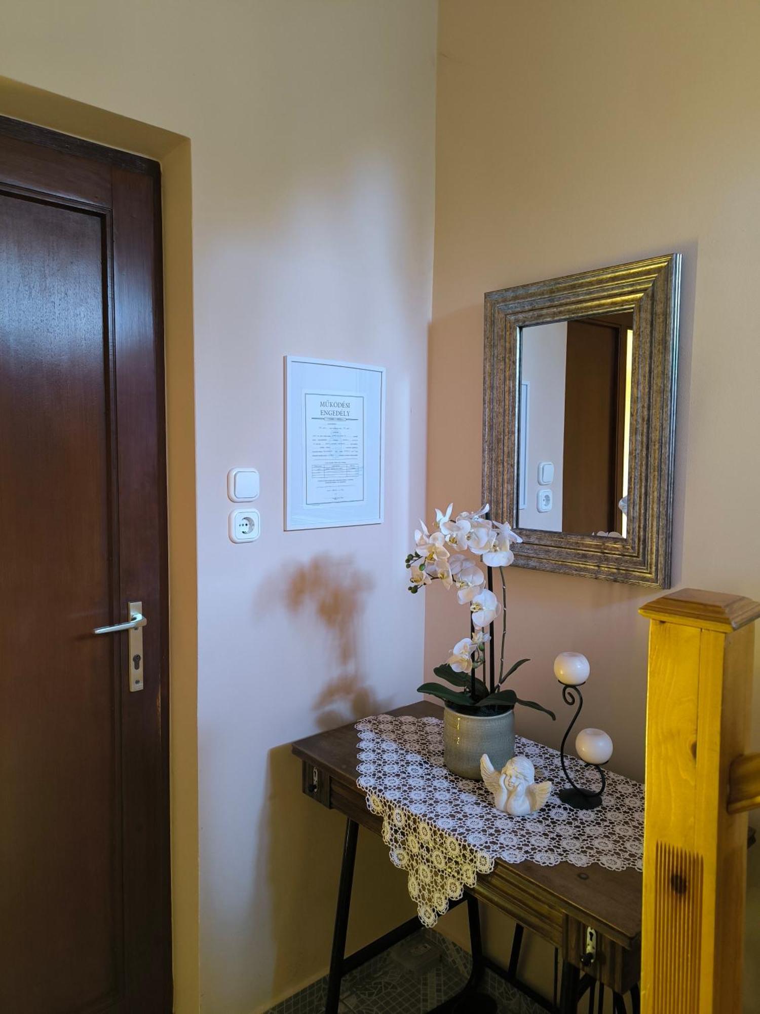 Korona Panzio Bed & Breakfast Balatonbereny Bagian luar foto