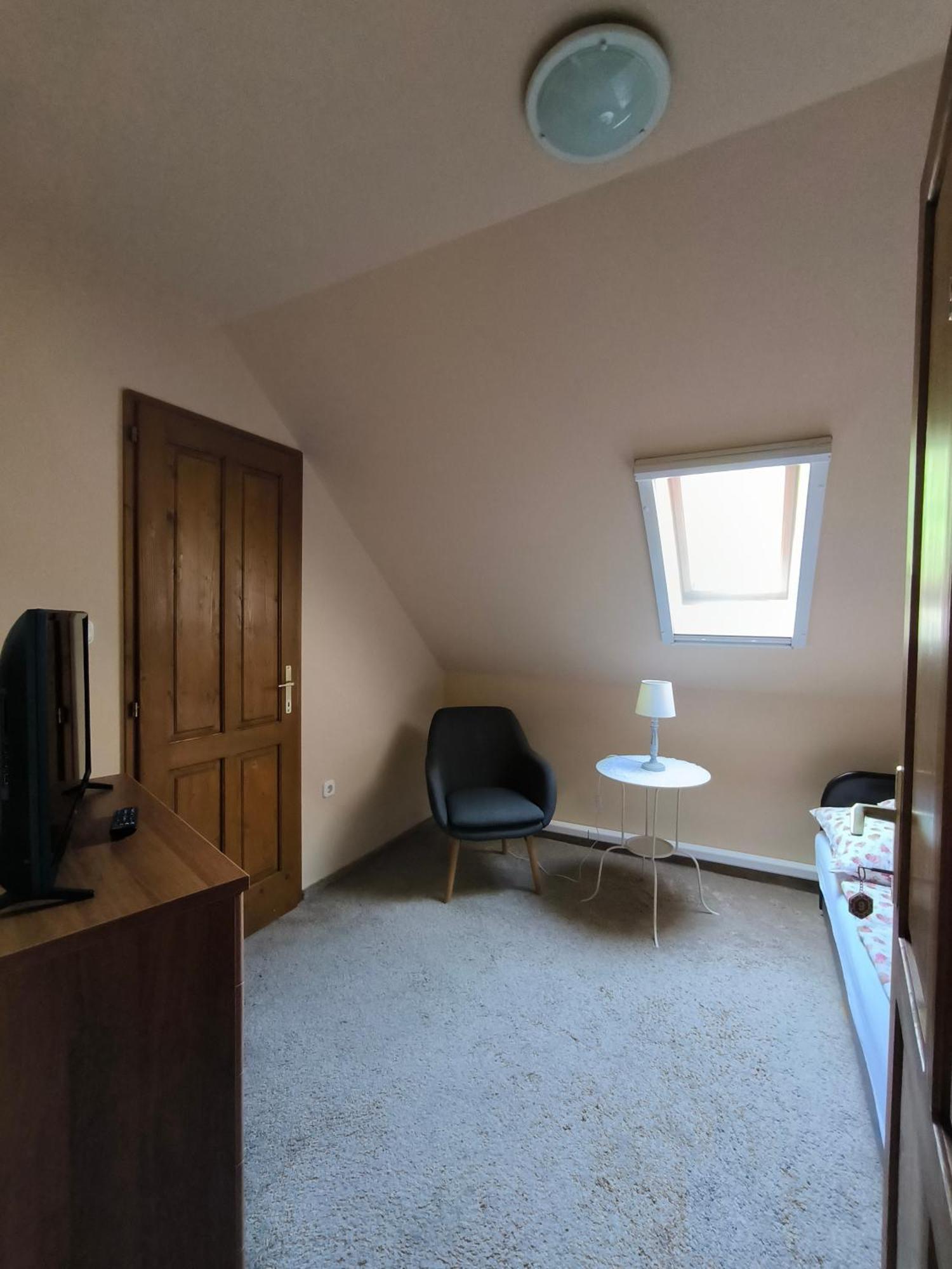 Korona Panzio Bed & Breakfast Balatonbereny Bagian luar foto